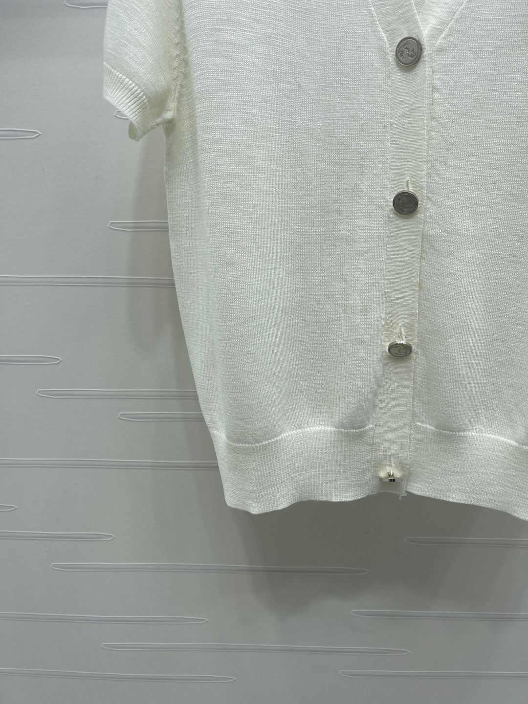 Women's short sleeves